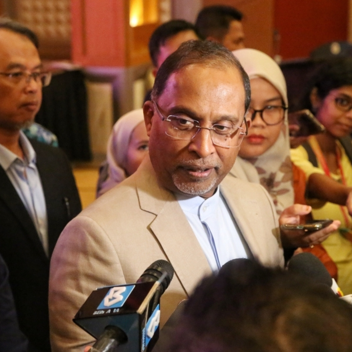 Zambry: MOHE Dedicated to Supporting B40 Students in Accessing Higher Education