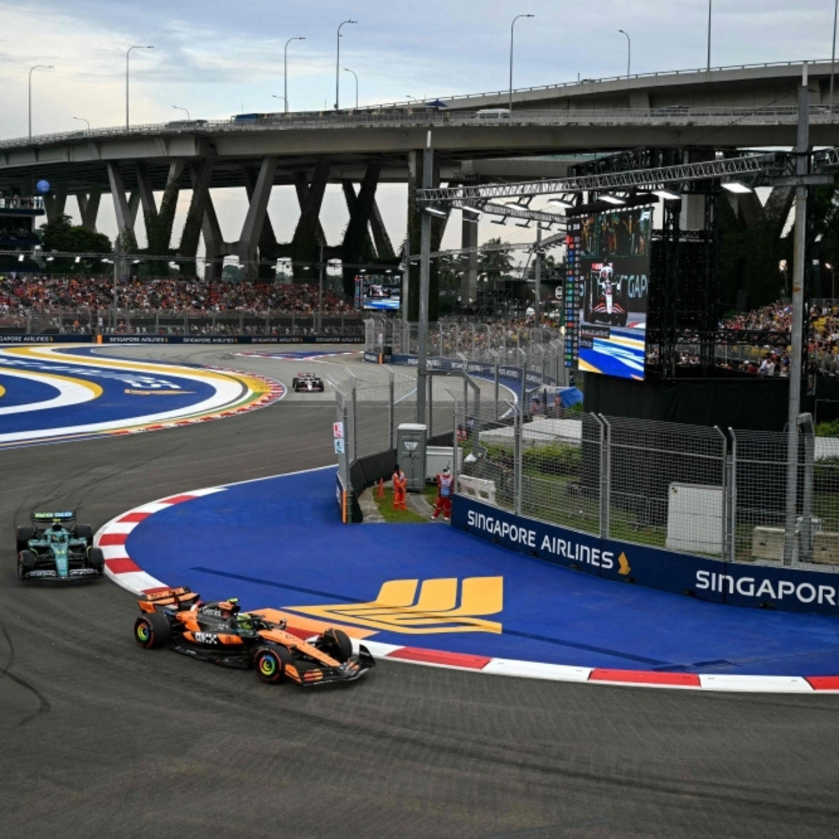 Verstappen, Piastri, and McLaren locked in tight pole battle in Singapore, separated by less than a tenth