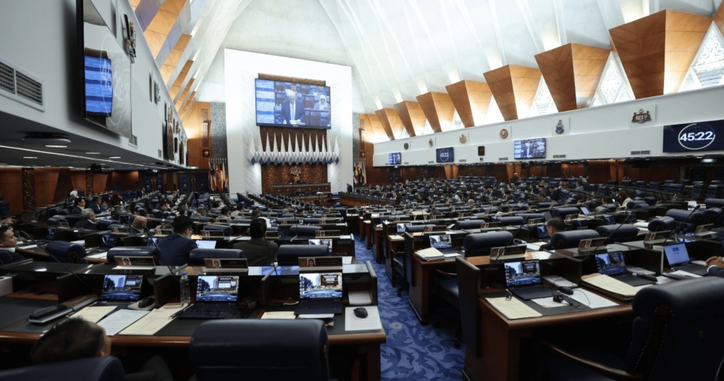 In the Dewan Rakyat today: Focus on fiscal deficit risks, school bullying, and cybersecurity issues