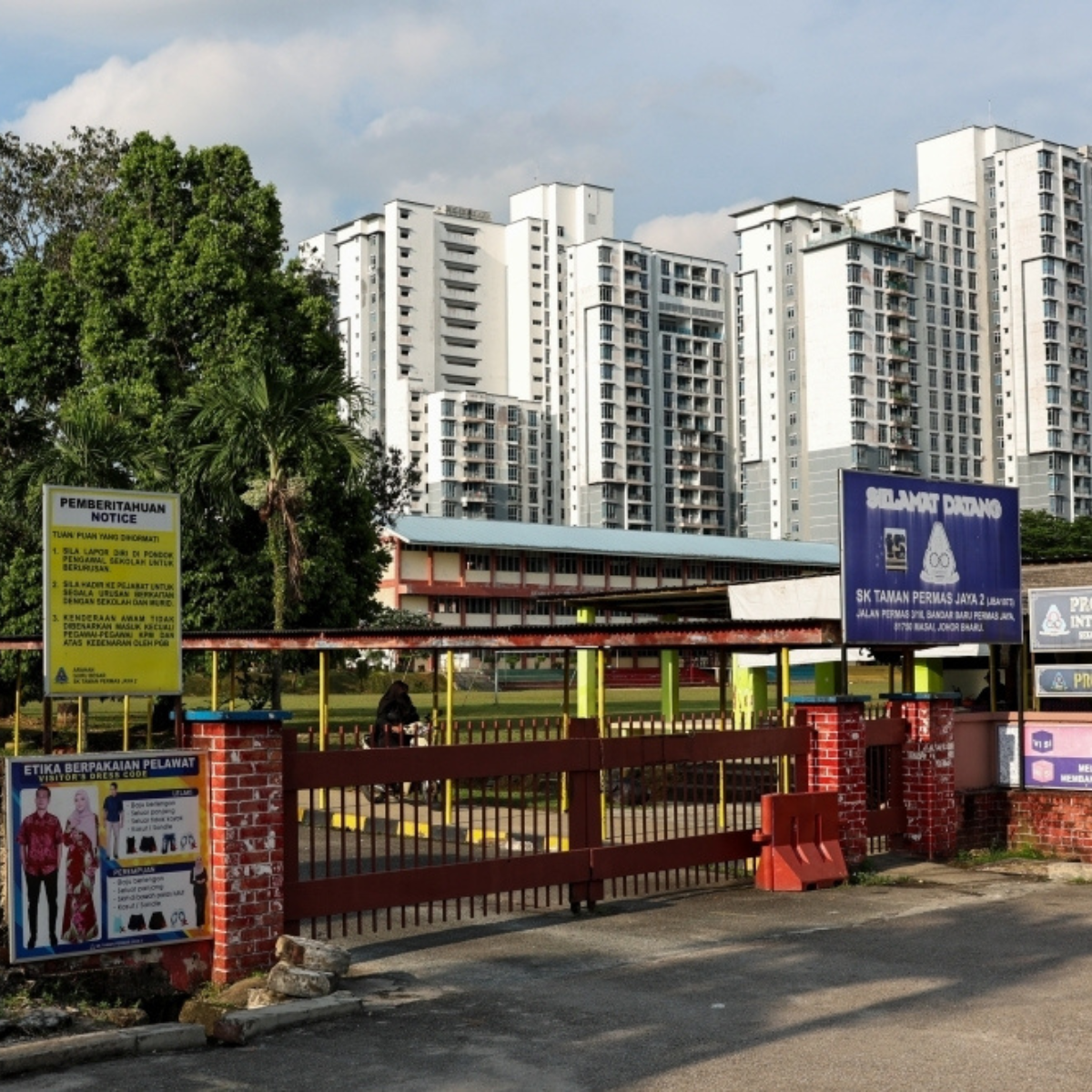 Influenza outbreak infects 6,000 students nationwide, leads to temporary school closures