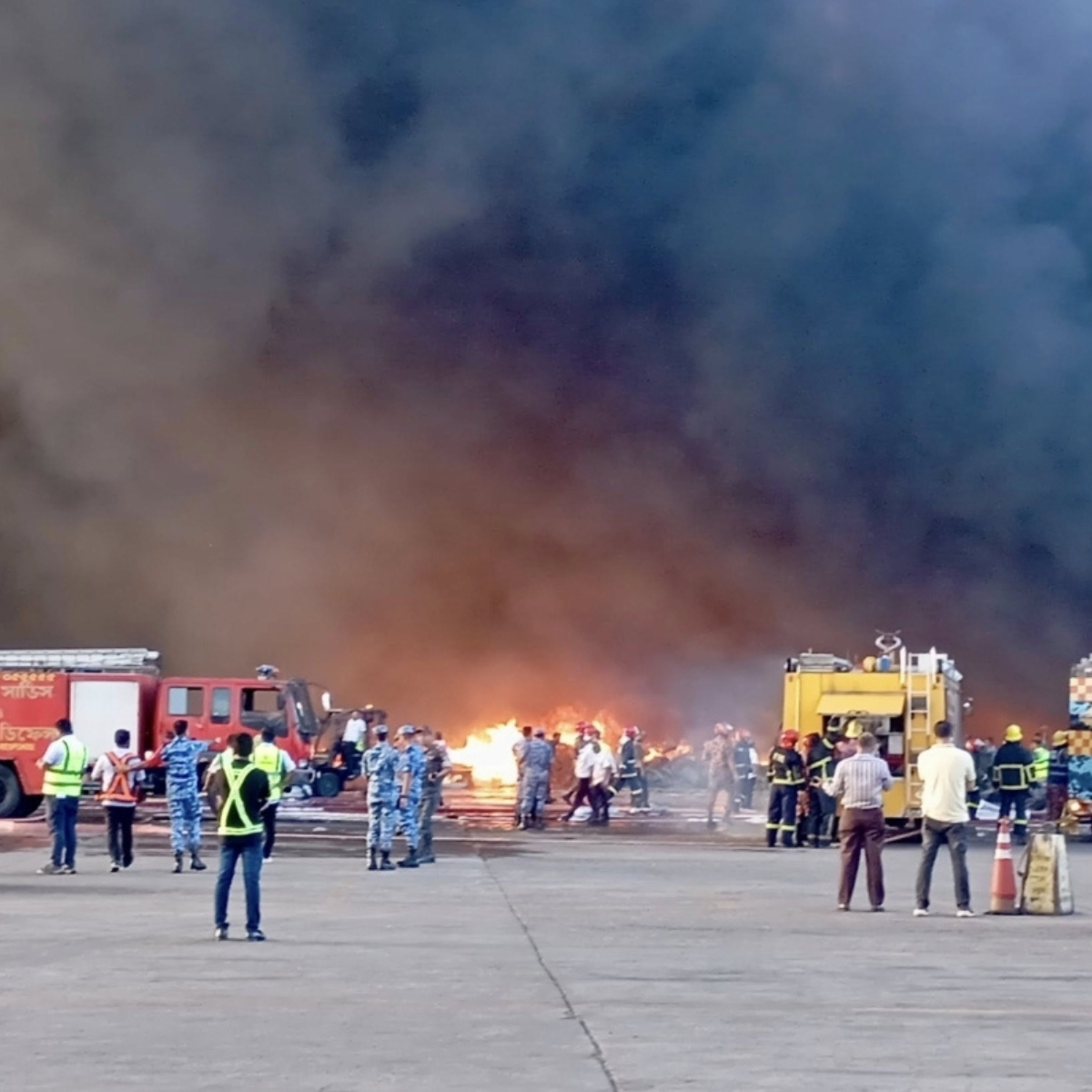 Flights halted at Dhaka airport following fire incident, reports The Daily Star