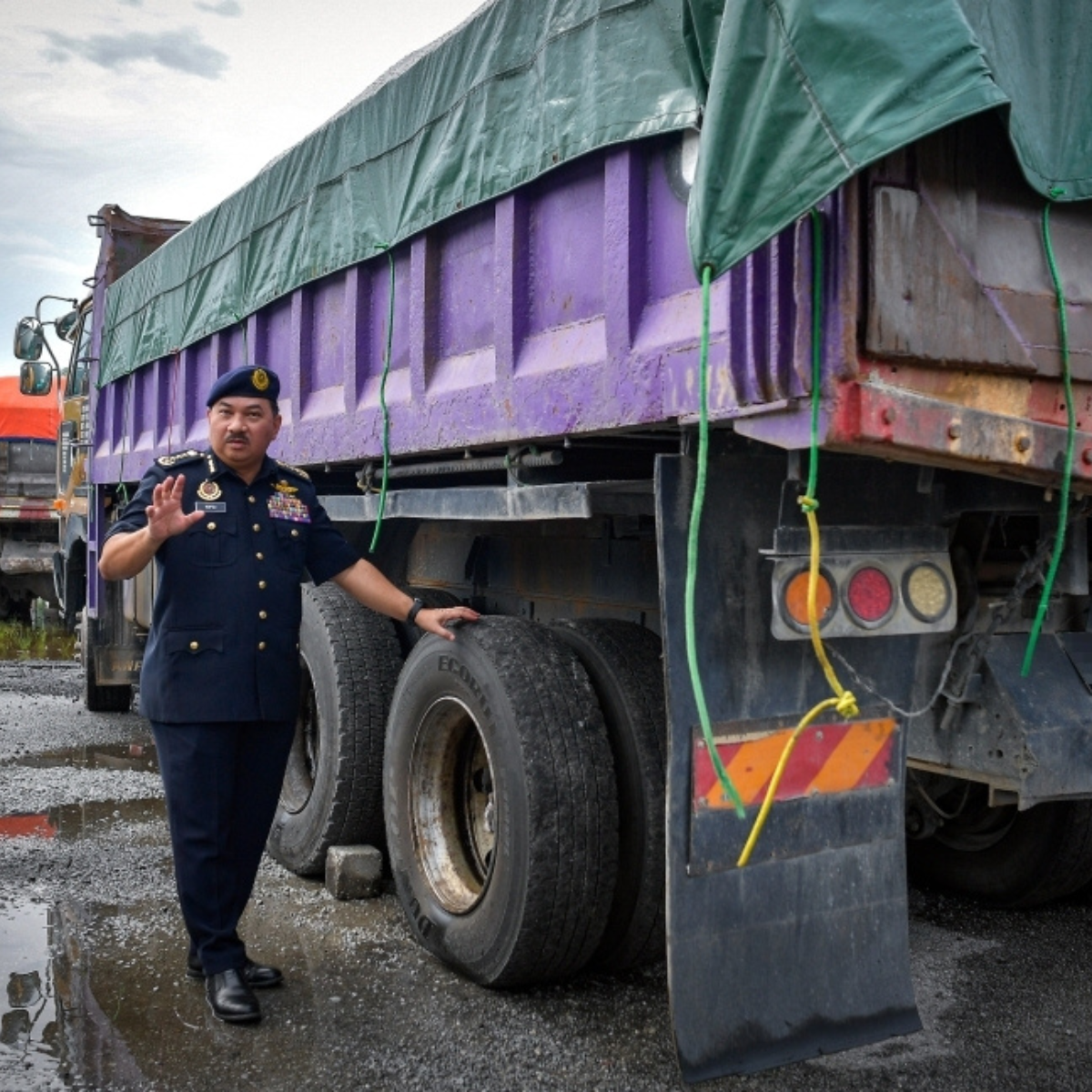 ACCCIM warns that sudden enforcement of lorry load limits may disrupt supply chains, urges authorities to review bridge weight limits first