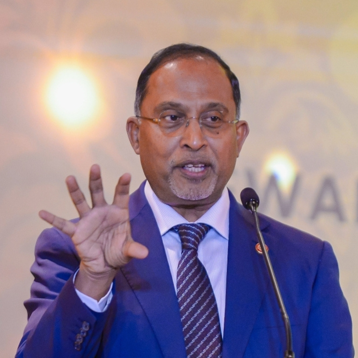 MOHE will not protect university students arrested over alleged immoral activities, says Zambry.