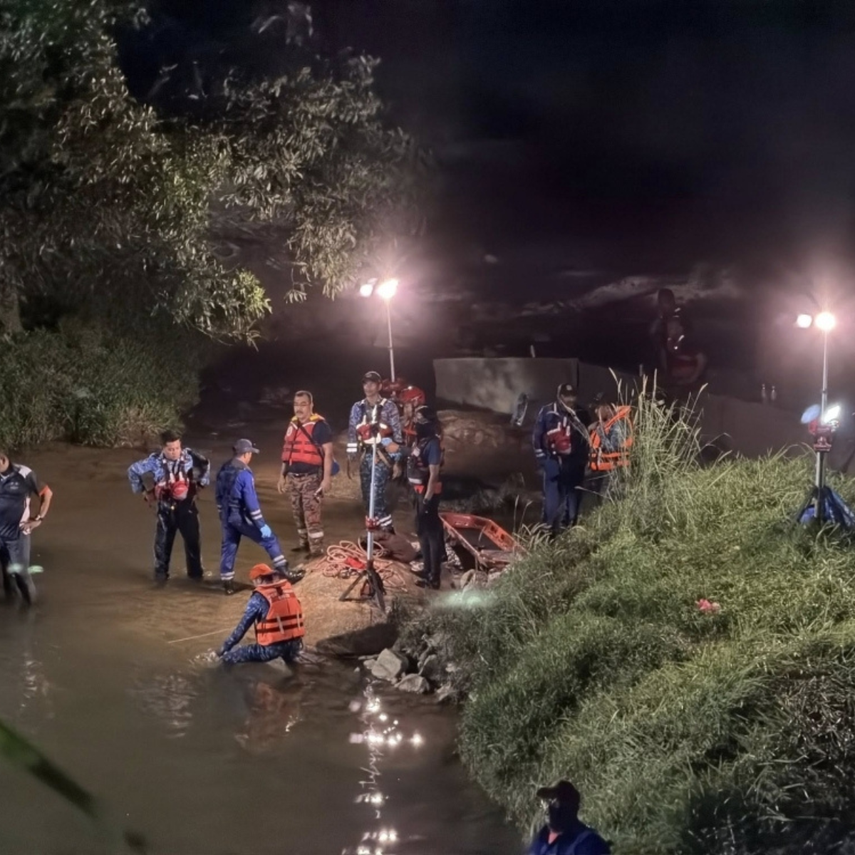 Kajang Drowning Tragedy: Body of Second Brother Recovered from Retention Pond