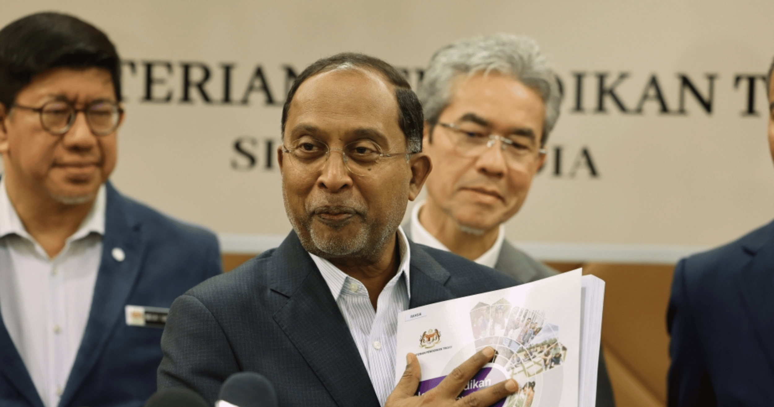 Zambry says Malaysia will roll out the Higher Education Plan 2026–2035 in January, presenting a ten-year strategy for the country’s universities.
