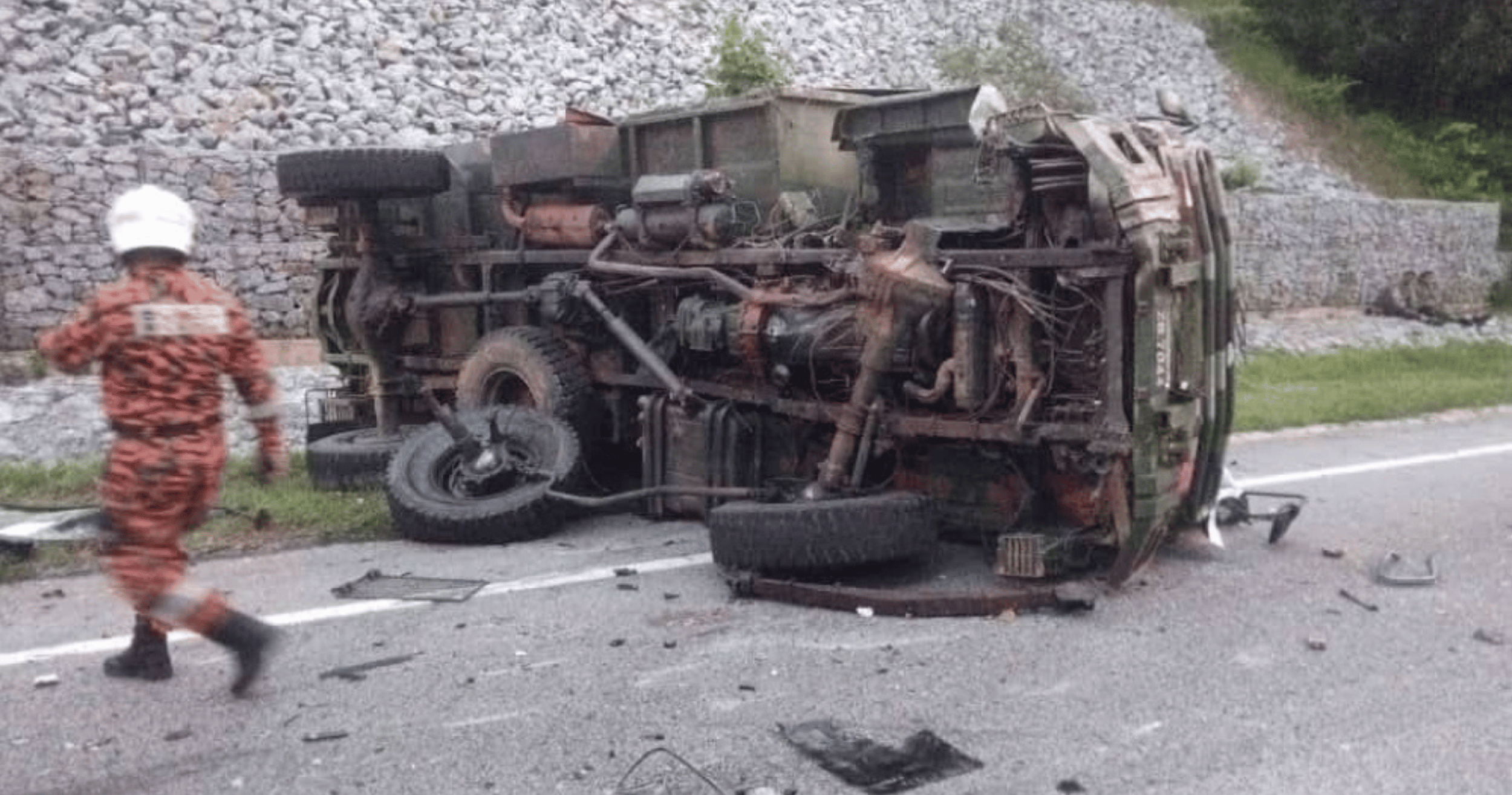 Police: Machang crash that killed soldier happened after Proton Wira swerved into army truck’s lane