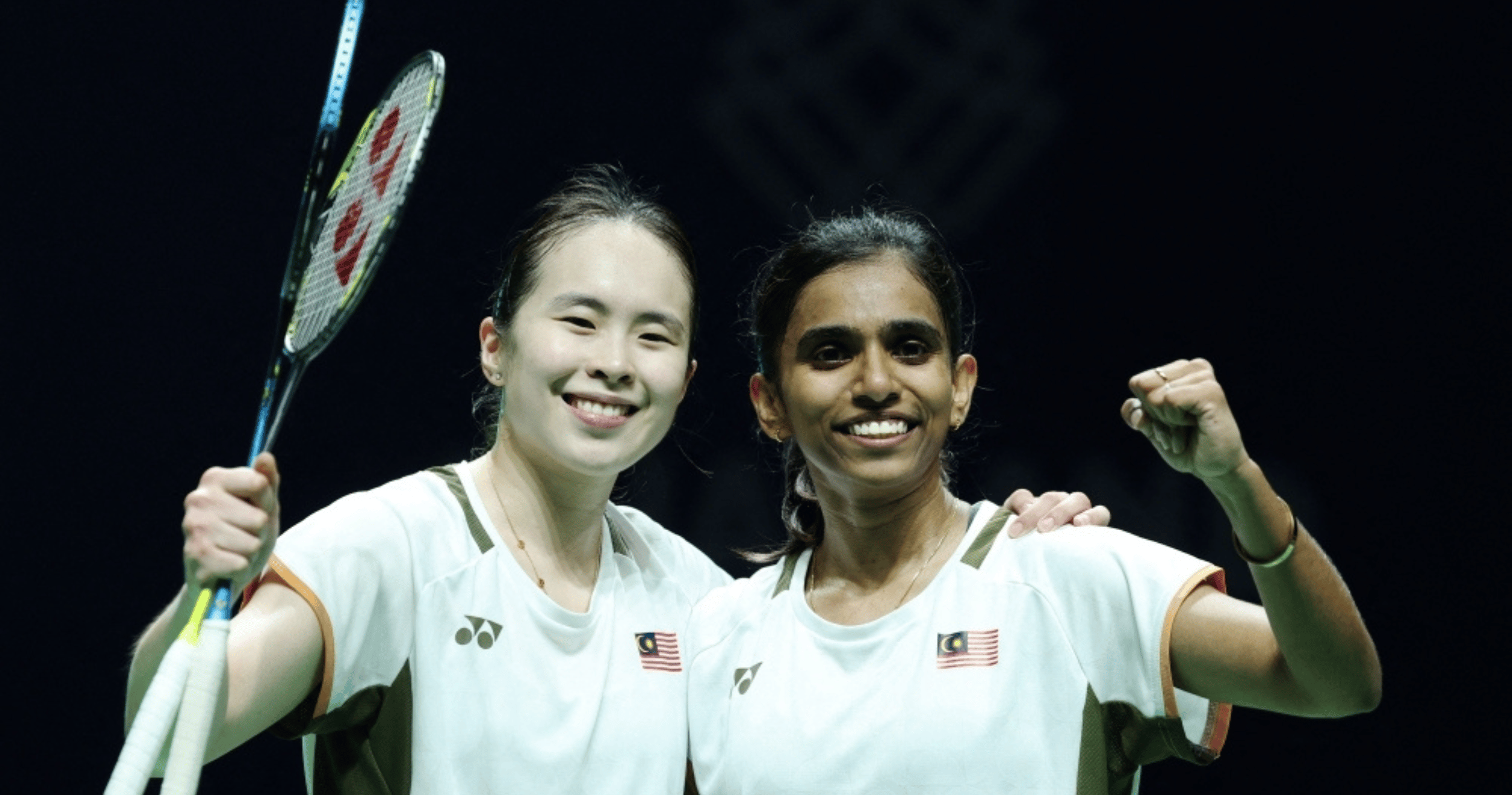 Pearly Tan-M. Thinaah and Aaron Chia-Soh Wooi Yik sustain Malaysia’s medal hopes in Delhi.