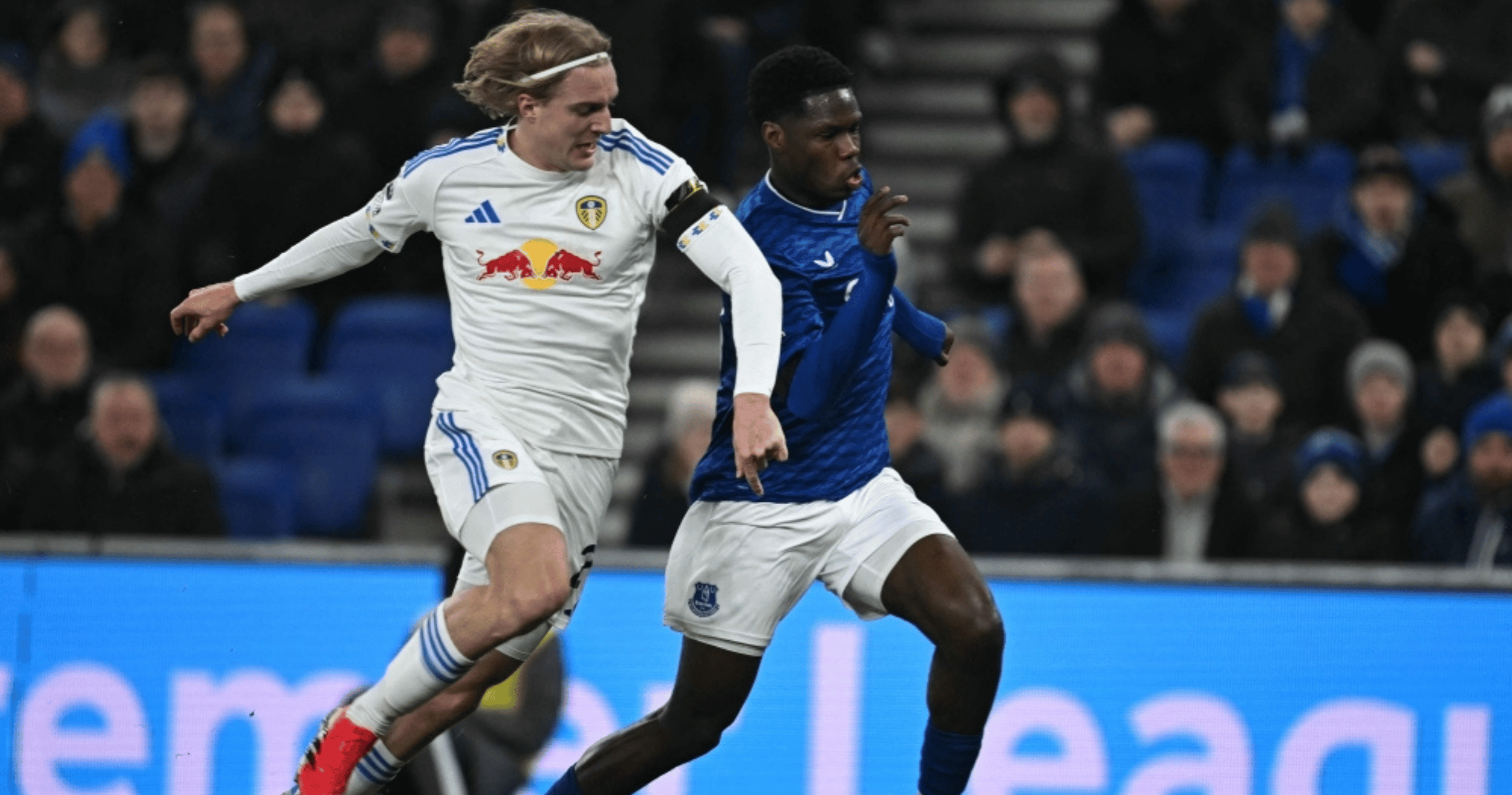 Everton’s Barry scores late to secure a draw with Leeds