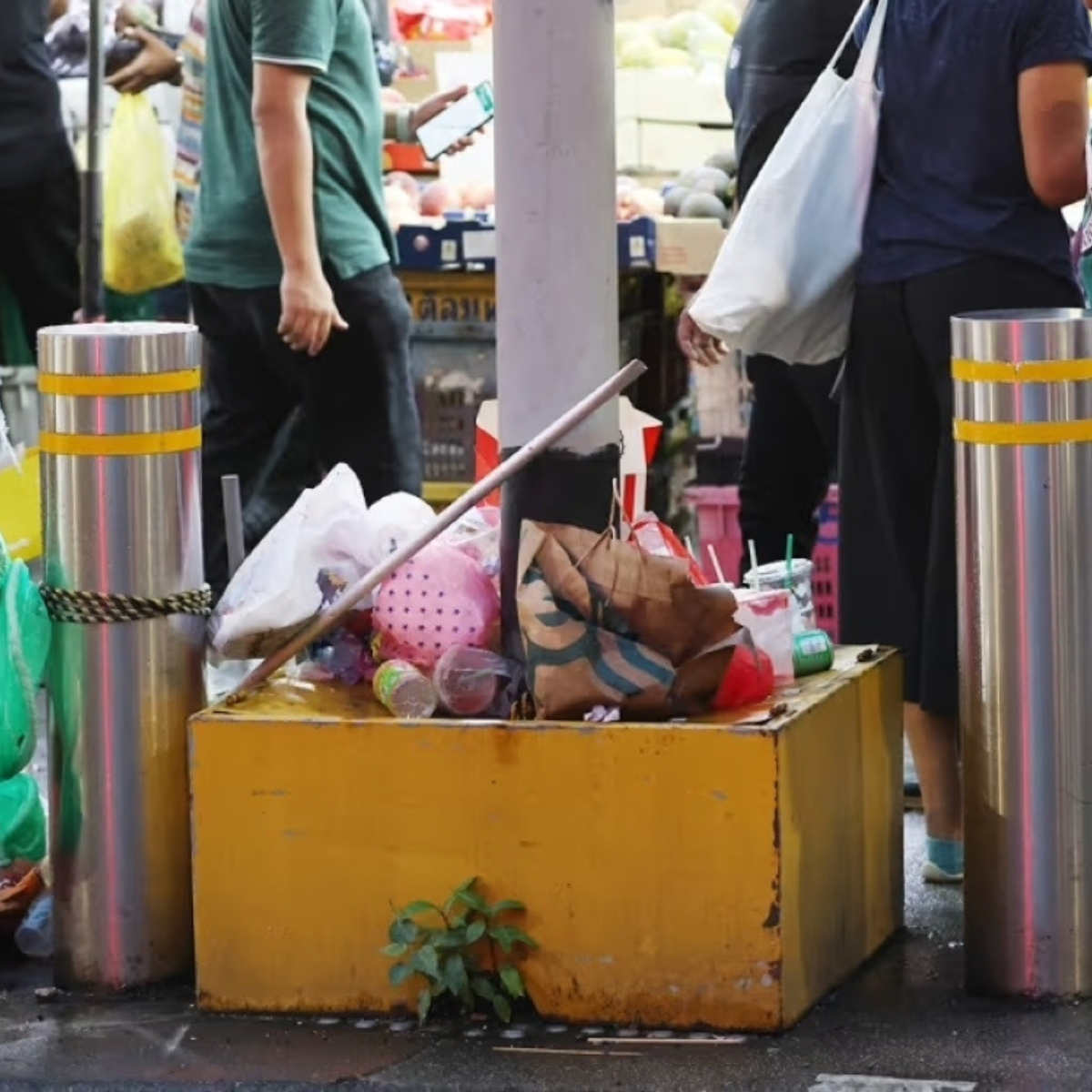 Two foreign nationals in Johor have become the first individuals in Malaysia to be charged under the country’s newly introduced anti-littering law.