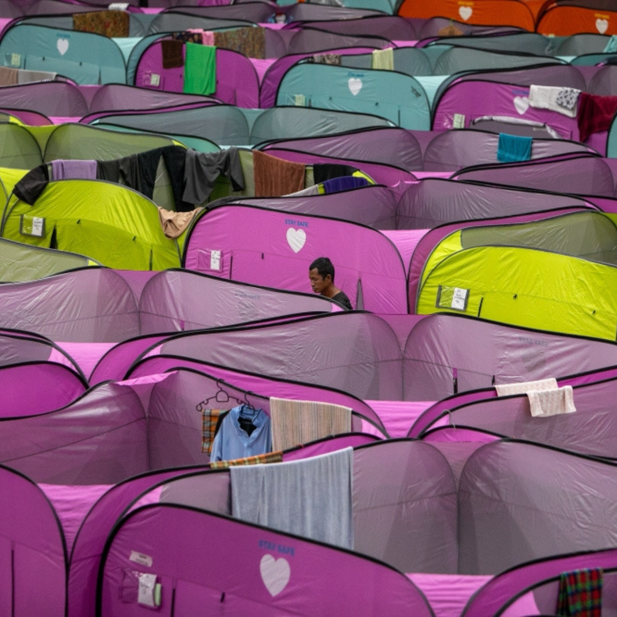 Continuous rain triggers floods in three Sabah districts, 63 families evacuated to relief centre.