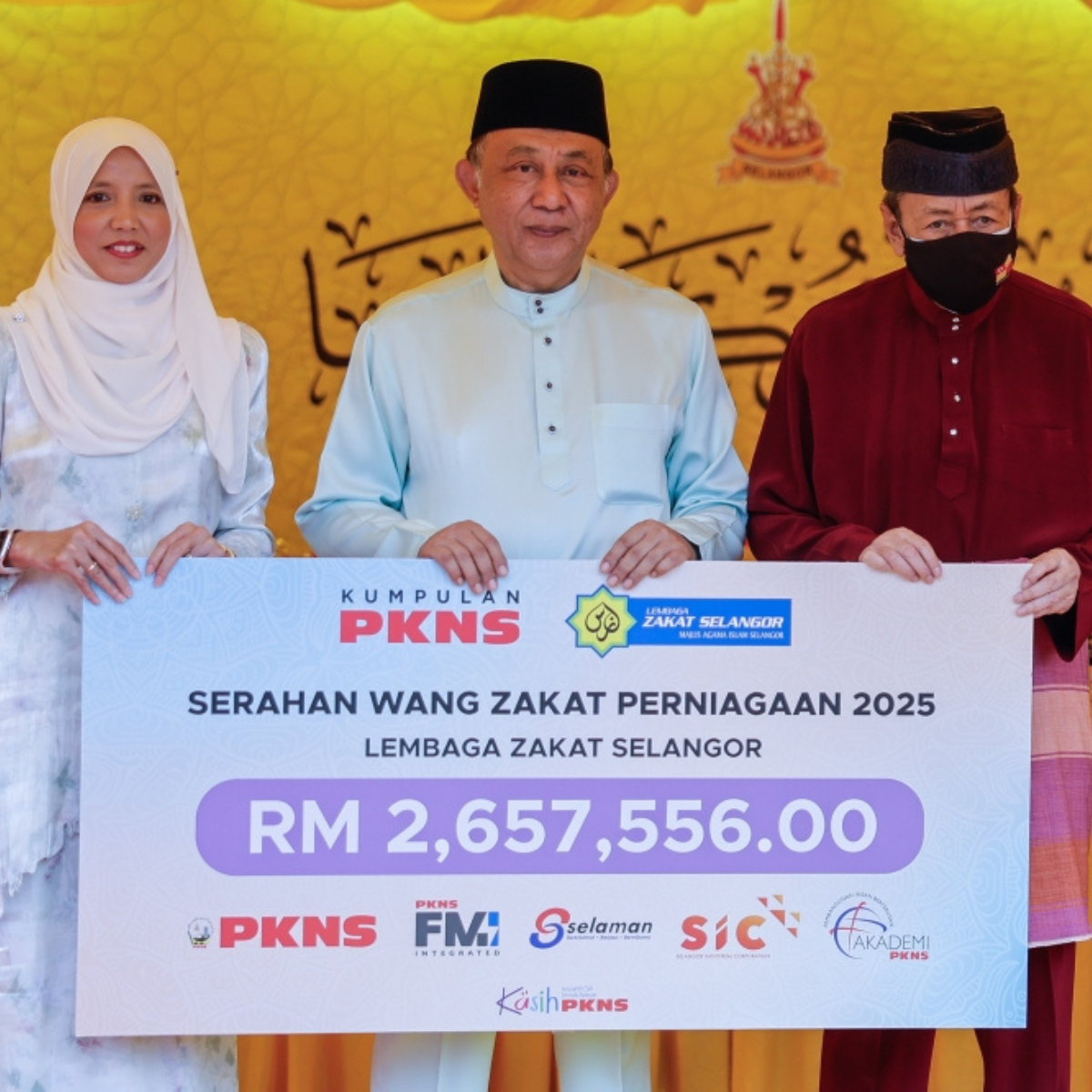 Sultan of Selangor Receives RM8.48m in Business Zakat from Five Companies, with PKNS and Sime Darby Property as Top Contributors