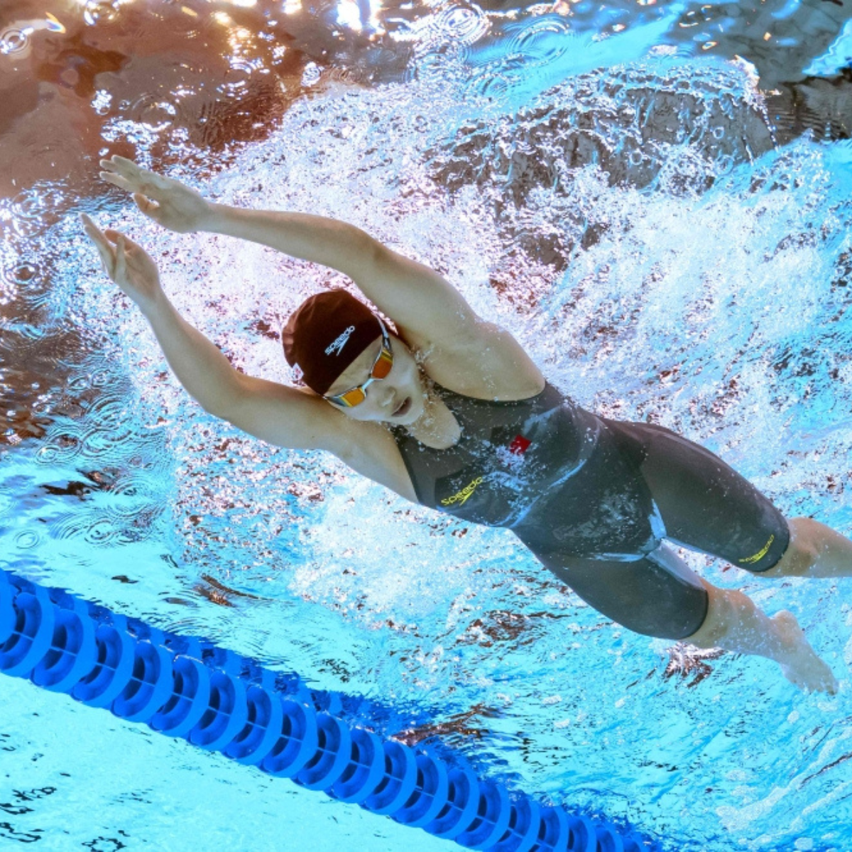Chinese swimming prodigy achieves personal best in Shenzhen, signaling growing global dominance