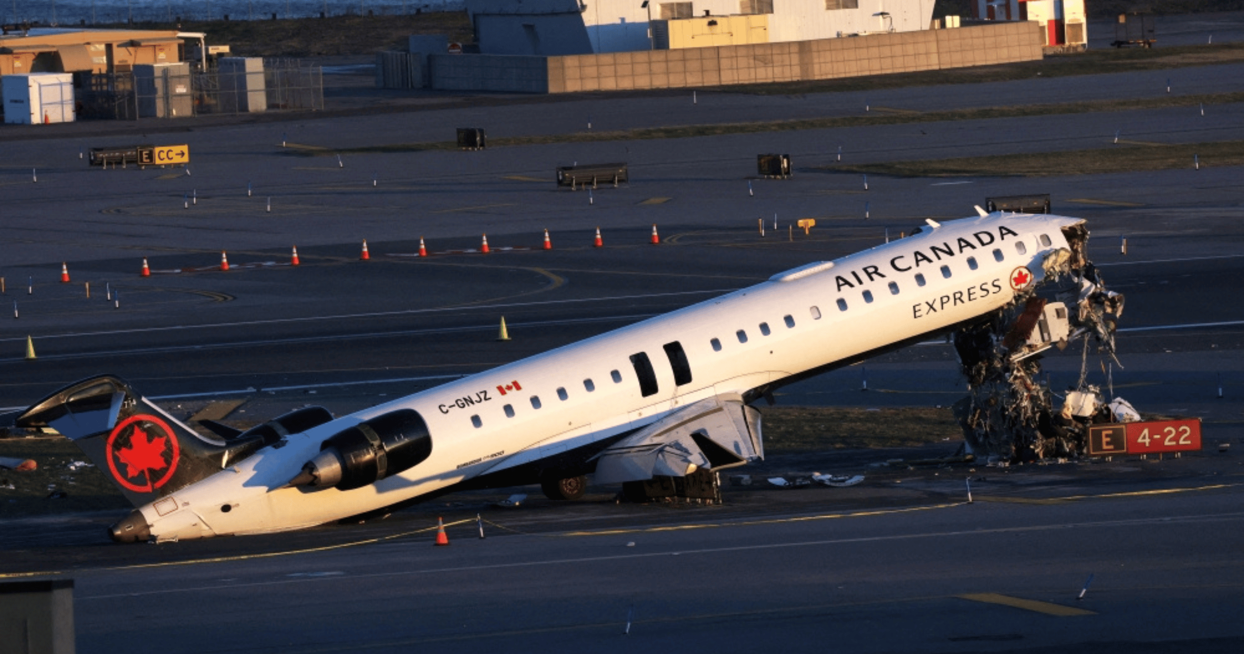 NTSB reports that the safety system malfunctioned in the LaGuardia crash that claimed the lives of two pilots.