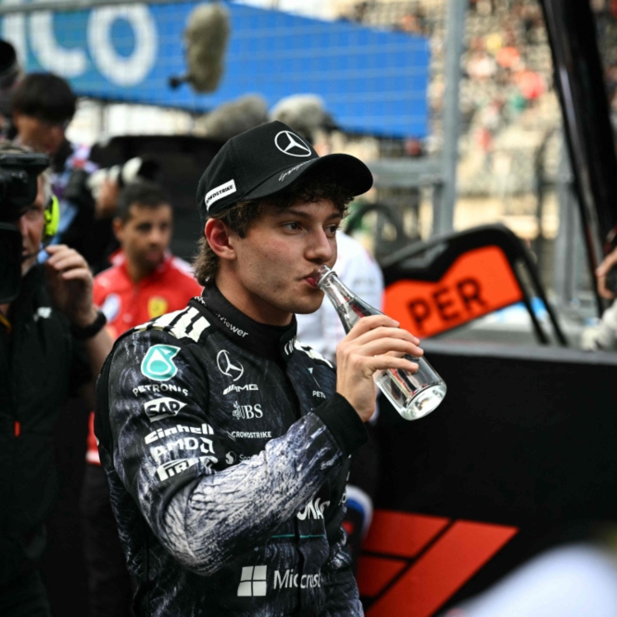 Antonelli claims his second consecutive pole in Japan, as Mercedes secure a third straight front-row lockout.
