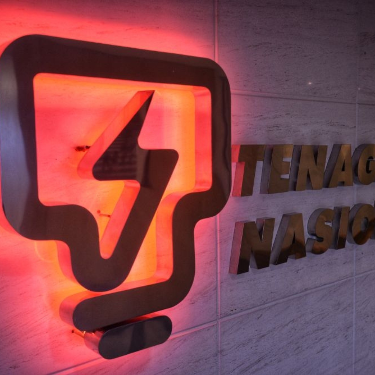 TNB refutes viral rumors of an April electricity rate hike and has filed a formal report with the MCMC.