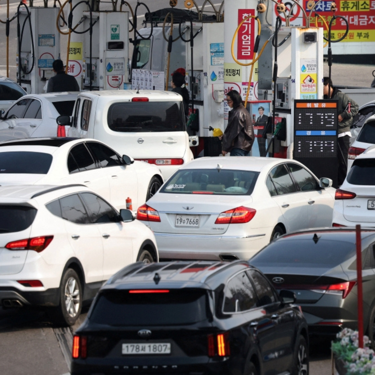 South Korea weighs nationwide driving restrictions as oil prices surge