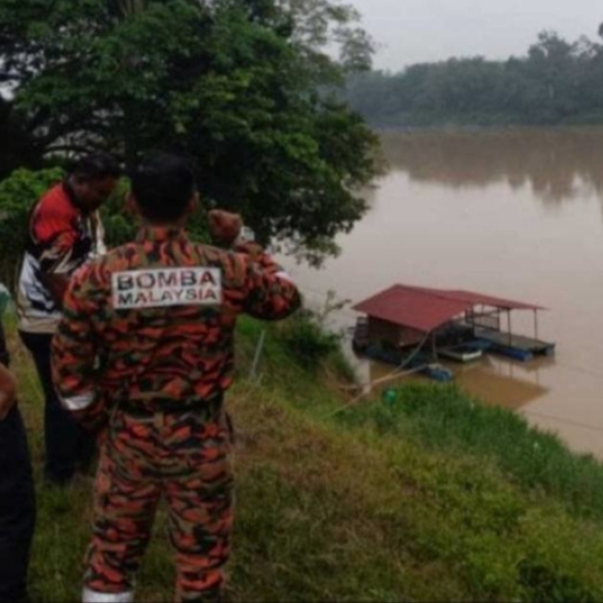 Man who was swept away while crossing Sungai Pahang found drowned