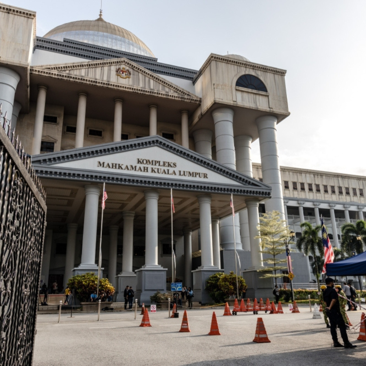 Chinese national denies charge of murdering compatriot at Cheras shopping mall restaurant