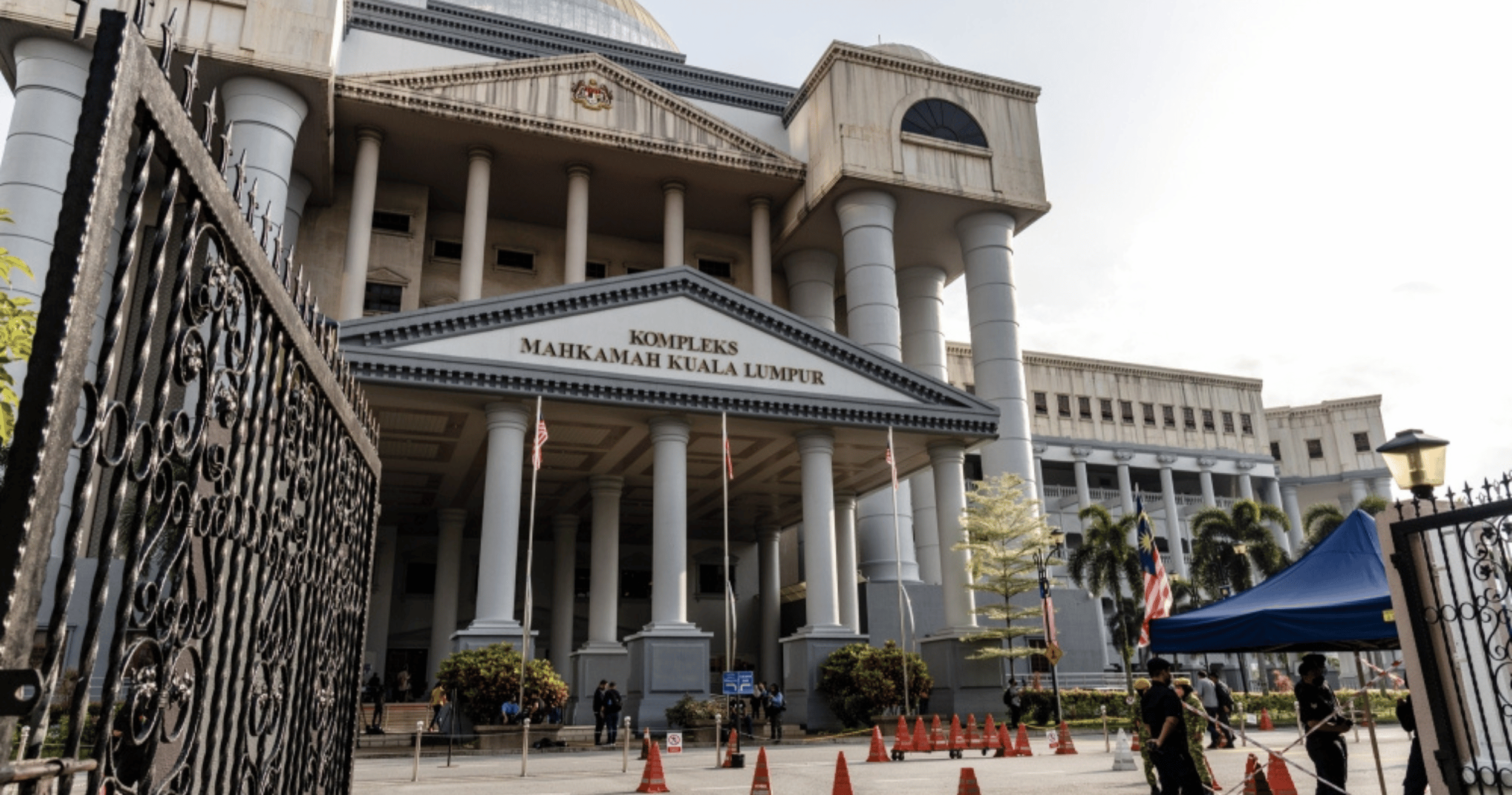 Chinese national denies charge of murdering compatriot at Cheras shopping mall restaurant