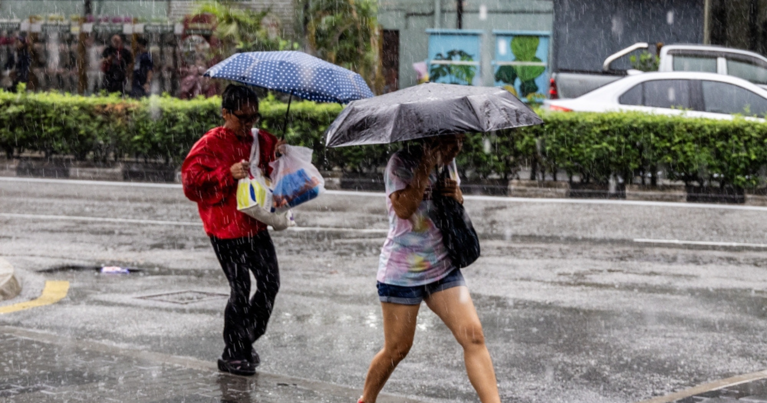 MetMalaysia issues rough weather warning for KL and 10 states until 7pm
