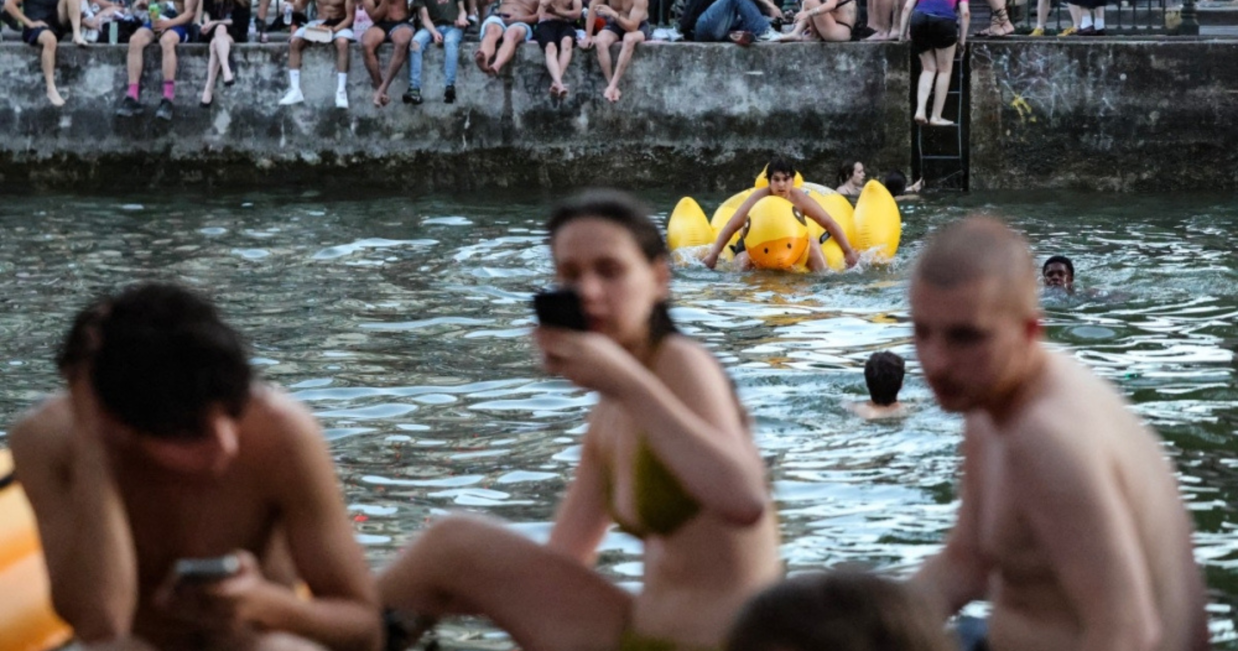 Europe’s heatwave worsens as record-breaking temperatures put pressure on hospitals and prompt restrictions.