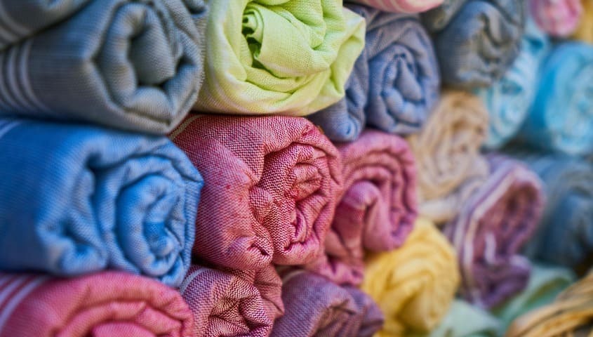100% cotton fabric towels in different colors