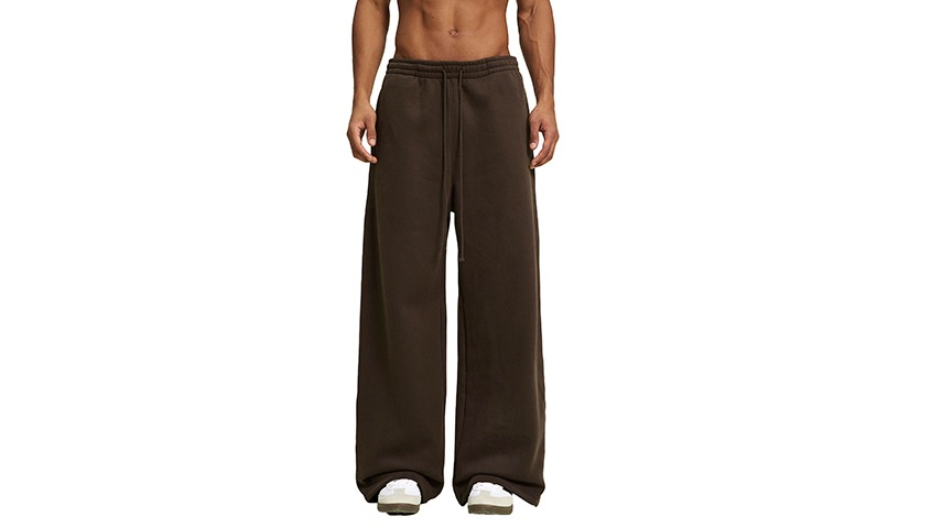 best man's sweatpants: Tapstitch fleece drawstring straight-leg sweatpants