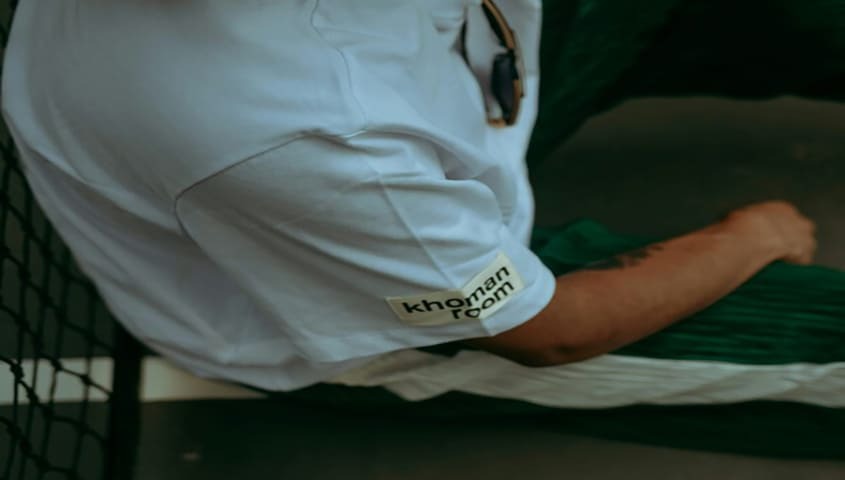 shoulder t-shirt design placement