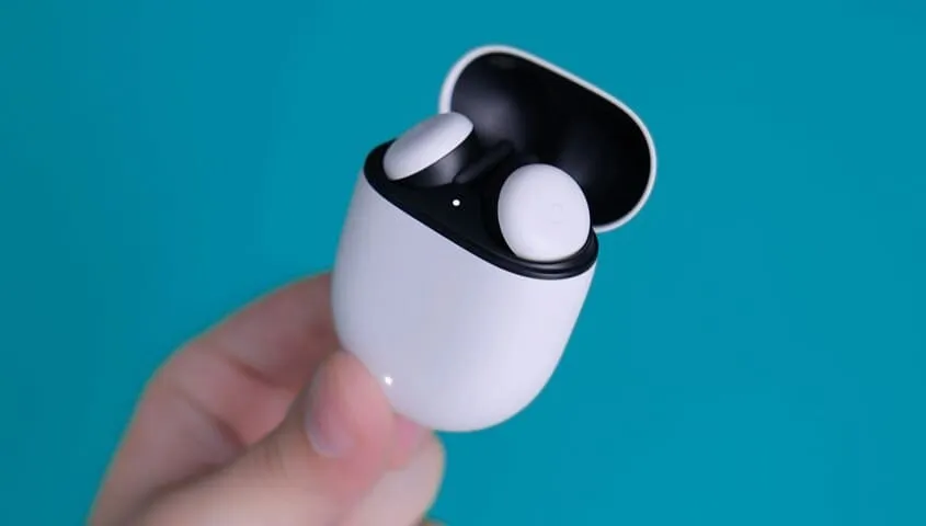 best dropshipping products - wireless earbuds and accessories