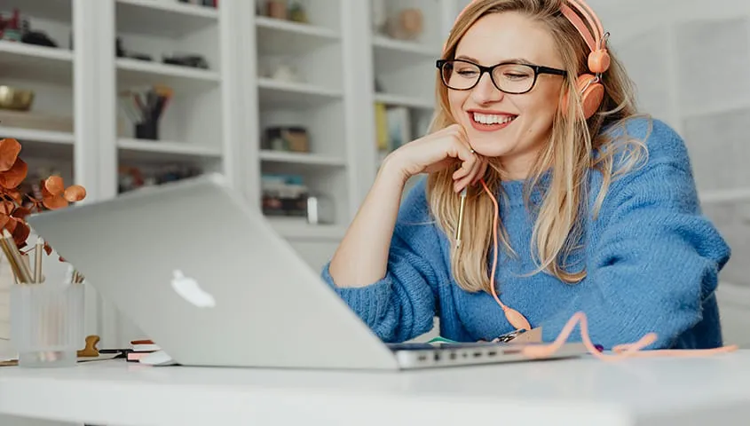 keep your audience engaged with make affiliate marketing