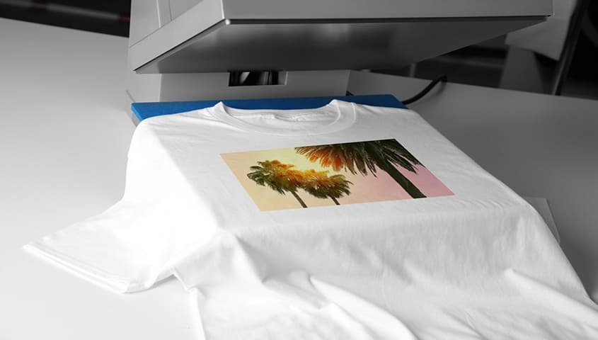 Digital printing is suitable for printing on pure cotton fabric.