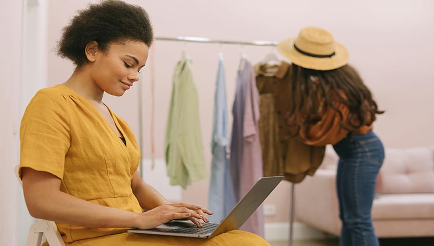 start a clothing brand online to make money fast as a woman