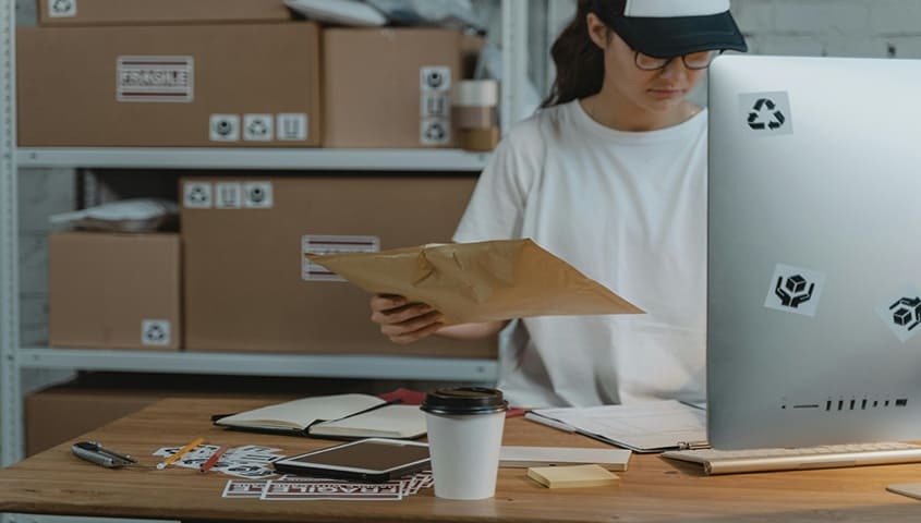 dropshipping store to make money fast as a woman