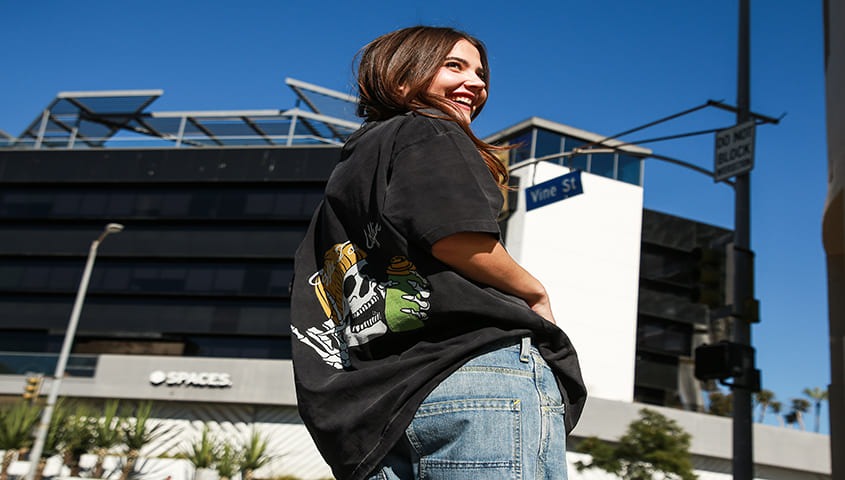 sell custom t-shirts online to make high profit