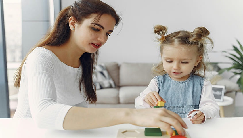 woman offers babysitting services to make money