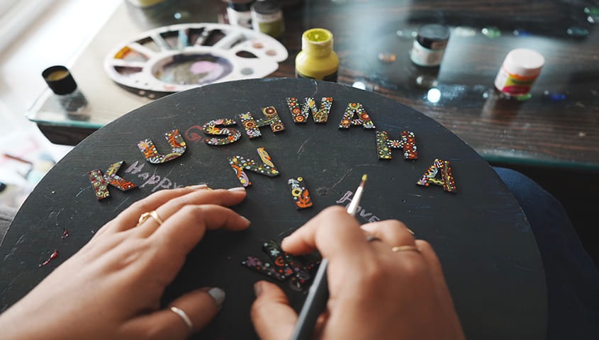 Handcrafted gifts for your friend