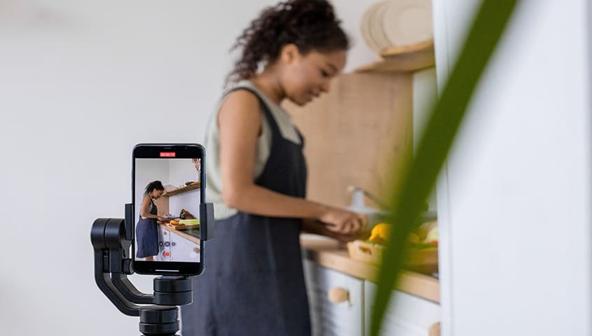 Woman is shoting video as influncer to make money