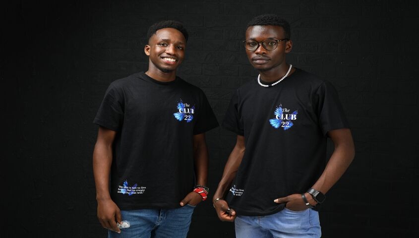 Men wearing different design size for tshirts printing