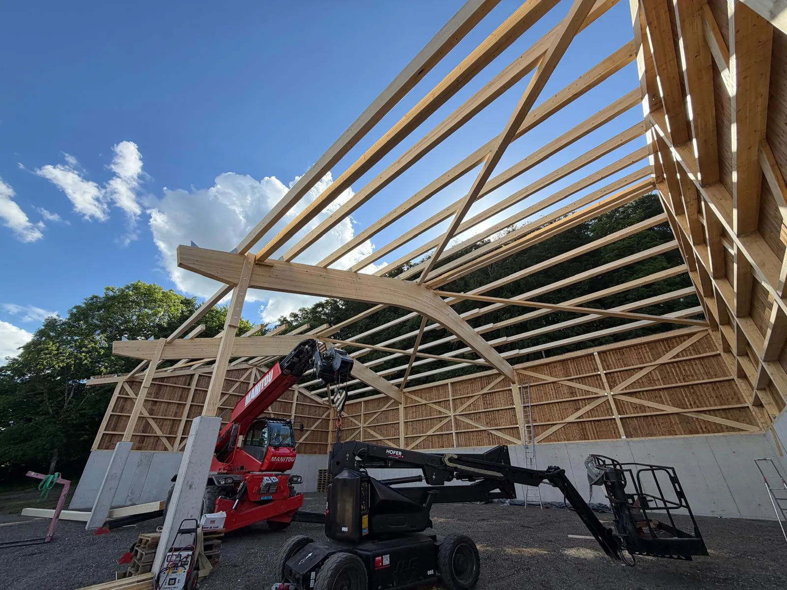 Construction complète d'une halle en ossature bois, de la conception à la pose - 03