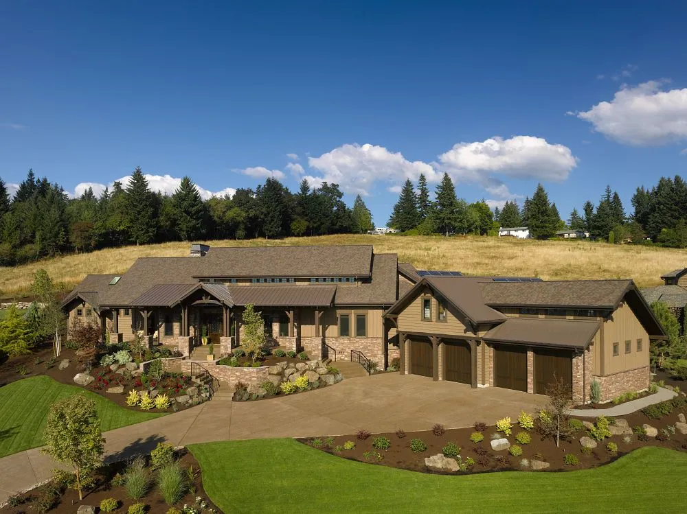 Presidential Shake IR in Autumn Blend installed on ranch home