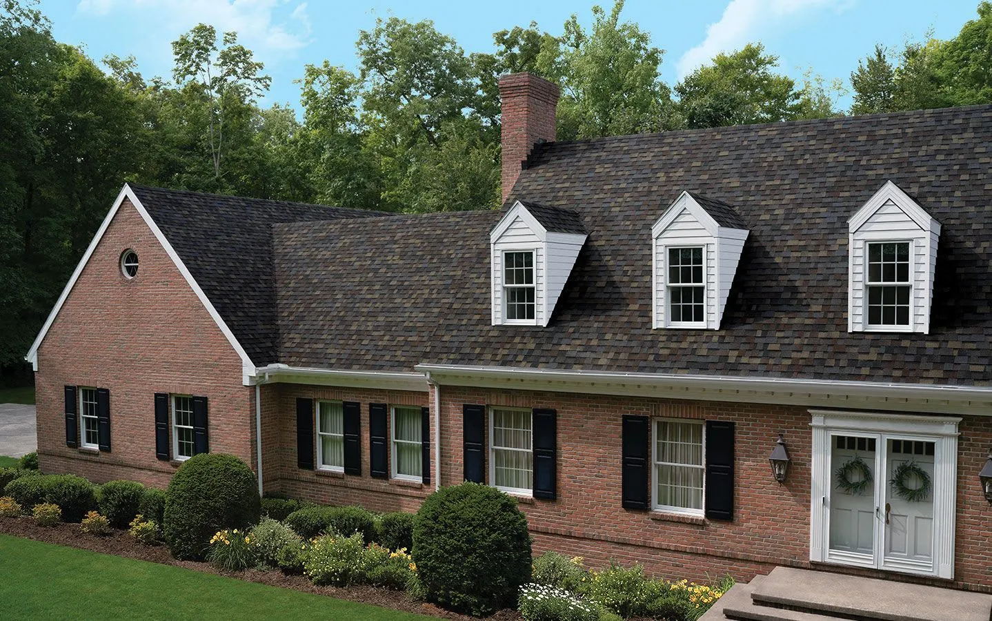 Owens Corning Duration Flex Black Sable shingles on brick home
