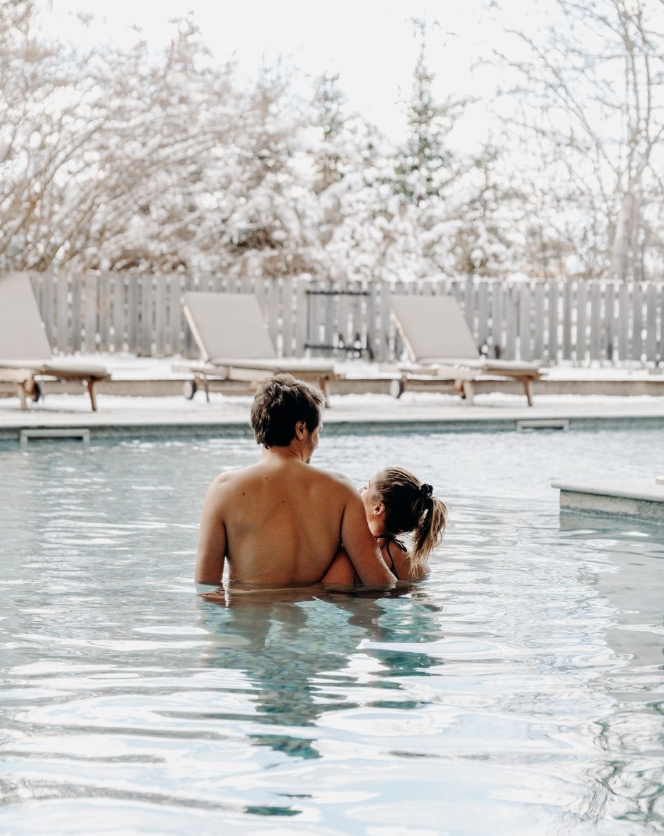 The outdoor pool at the Spa au Chalet du Mont d'Arbois