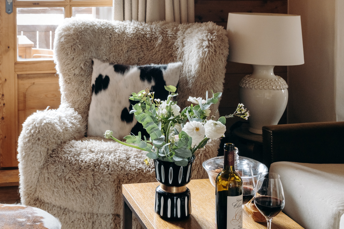 Cosy lounge in a luxury hotel in the Alps, perfect for a relaxing mountain break