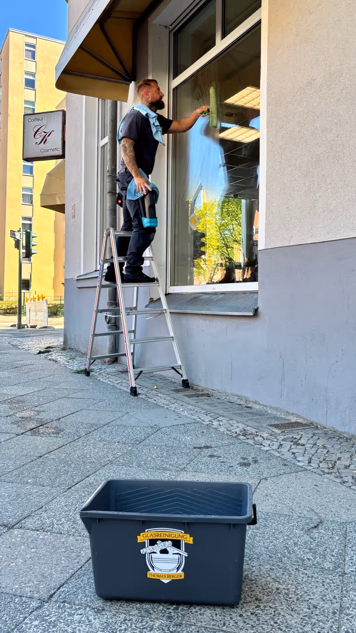 schaufensterreinigung-ladengeschaeft-berlin