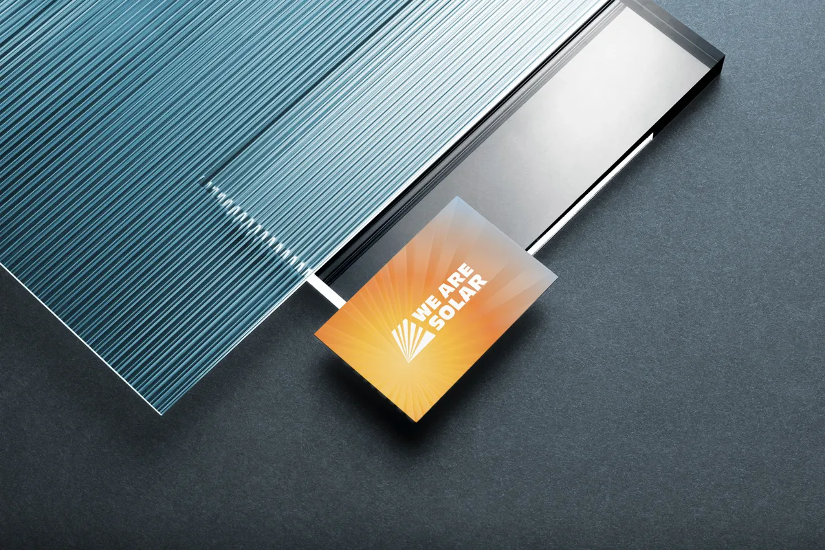 Mockup intégration du recto de l'illustration d'une carte de visite print We Are Solar