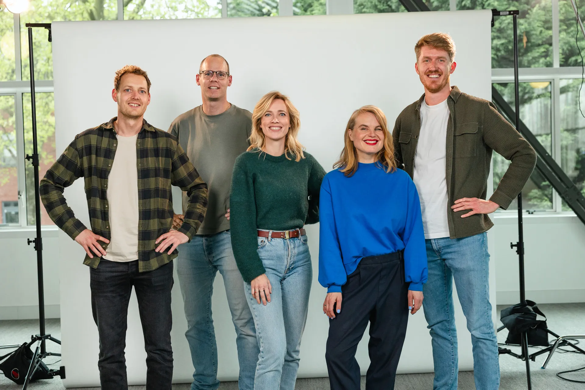 het halve werk team op de set met Marieke Eyskoot en Jennifer Hoffman