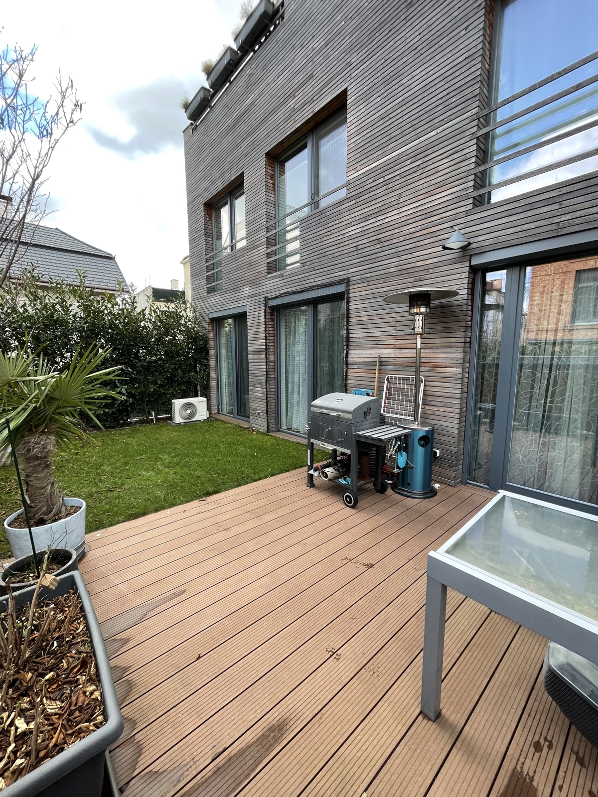 COMMISSION-FREE: Ground Floor Garden Apartment with Historic Charm and Modern Comfort | 6