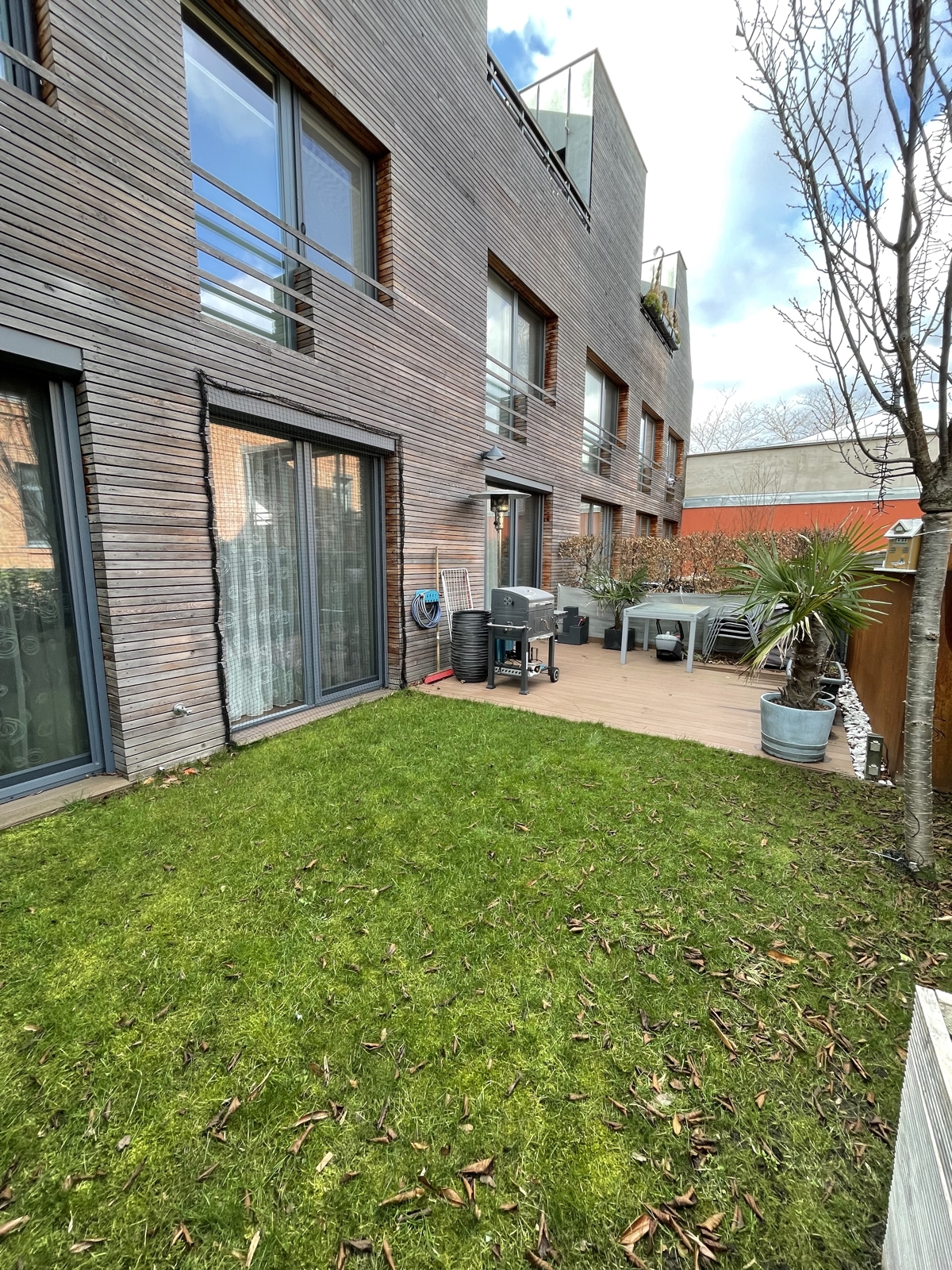 COMMISSION-FREE: Ground Floor Garden Apartment with Historic Charm and Modern Comfort | 13
