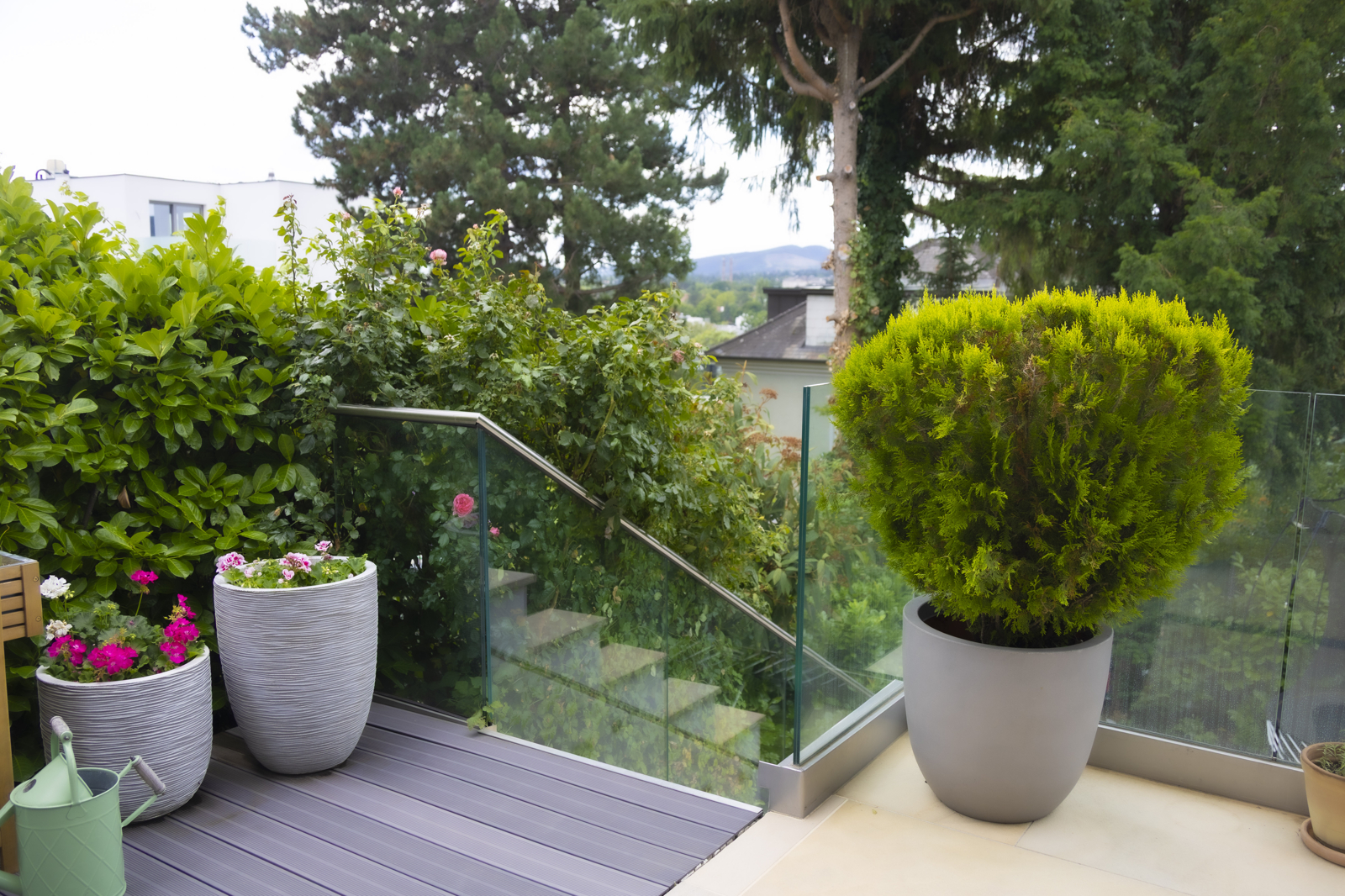 Modern Luxury Villa in Hietzing: Pool, Sauna & Smart Home
