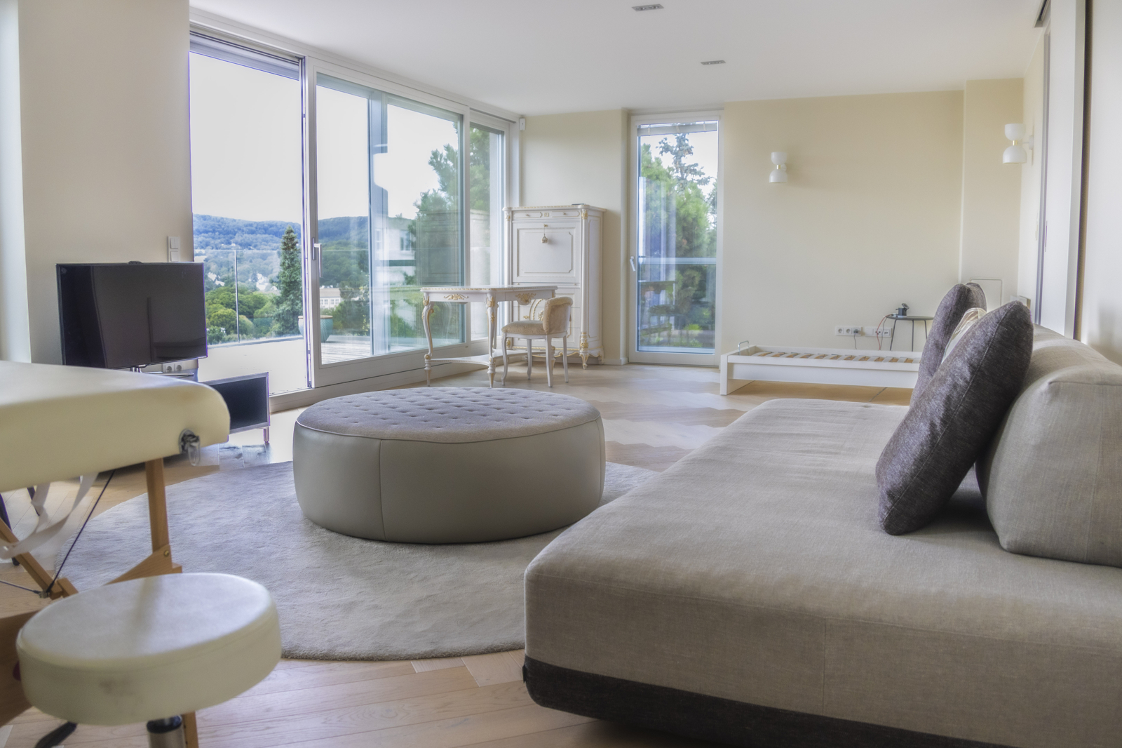 Architectural Gem in Hietzing with Pool, Sauna, and Smart Home System | 12